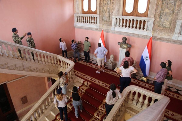 Despidiendo la Semana de la Democracia: Última oportunidad para visitar hoy el Palacio de Gobierno - .::Agencia IP::.