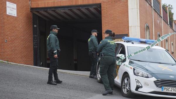 España: detienen a dos menores por el crimen de su madre adoptiva - Unicanal