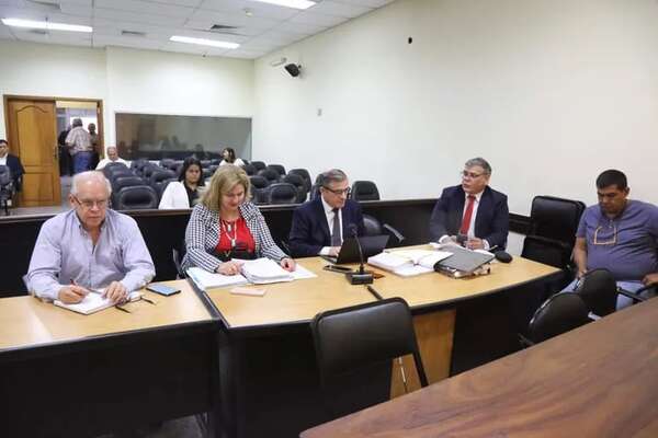 Posponen inicio de segundo juicio por supuesta tortura al exministro del Interior Walter Bower - Nacionales - ABC Color