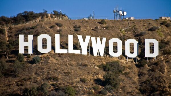 Estudio revela que actores blancos destacan más en los carteles de las películas en EEUU