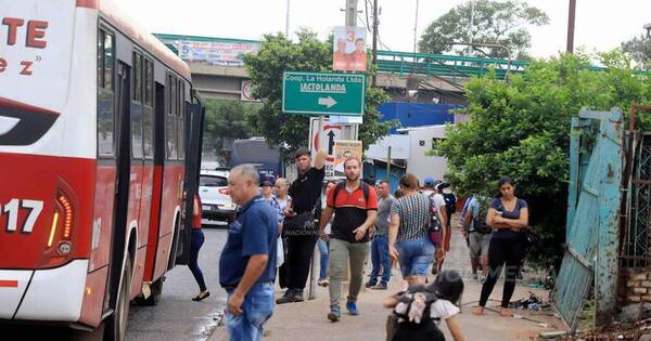 Diario HOY | Choferes se suman a movilización para exigir cumplimiento de leyes laborales