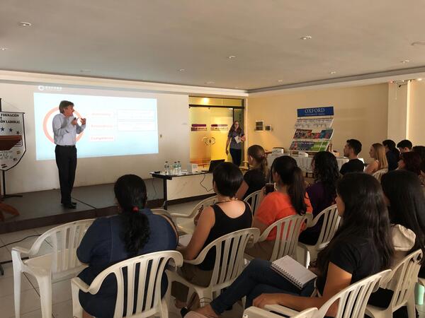Exitoso taller de motivación y tecnología en el Instituto EUROSUR