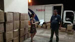 Entrega de kits escolares a instituciones educativas en Cambyretá