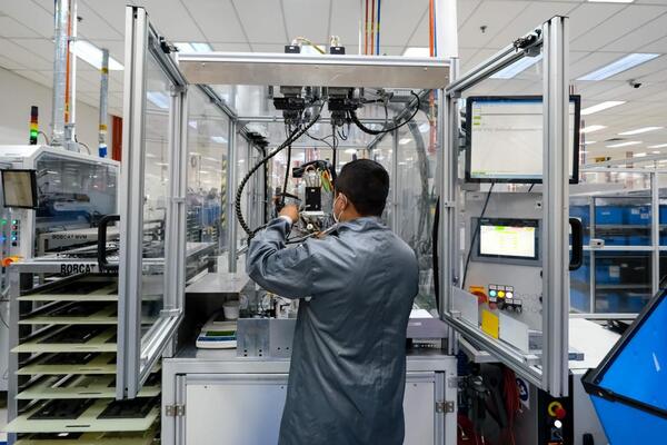 Inversiones bajo el r茅gimen de incentivo aumentan un 18% en enero, seg煤n el MIC - Revista PLUS