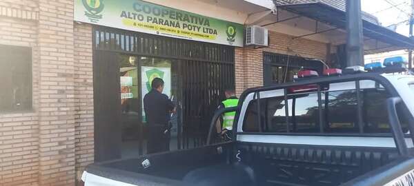 Inseguridad: hurtan dinero de cooperativa de policías en Ciudad del Este - ABC en el Este - ABC Color