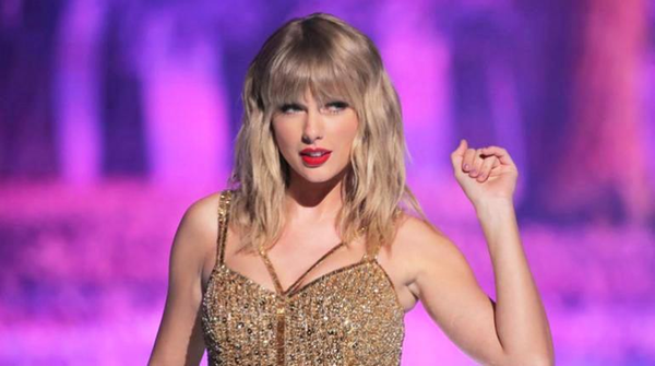 Taylor Swift amenaza con demanda a universitario que rastrea su avión