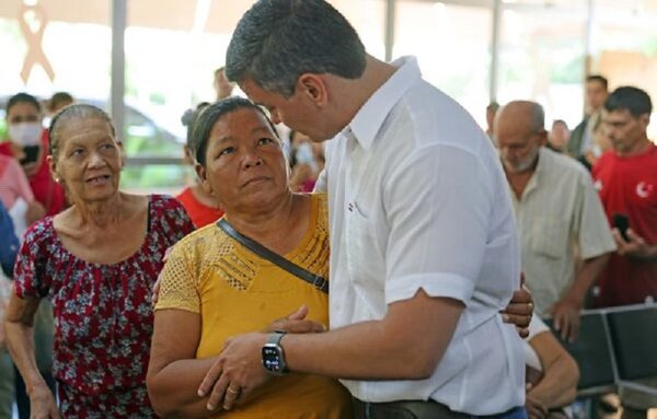 Presidente visita INCAN y promete mejoras a pacientes oncológicos