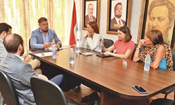Proyecto antinepotismo supera 51 mil firmas – Prensa 5