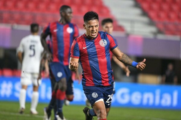 Versus / "Uvita" Fernández, el hombre de los 23 goles que quiere Cerro Porteño