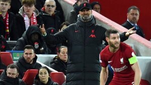 Klopp, en contra de las tarjetas azules