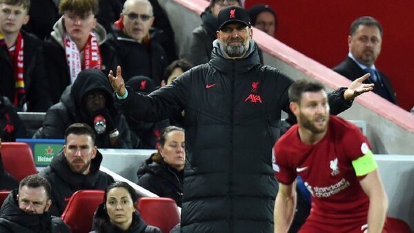 Klopp, en contra de las tarjetas azules