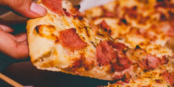 La pizza celebra su día: ¿muzzarella o pollo catupiry?
