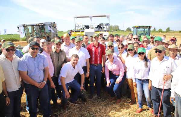 PEÑA RATIFICA COMPROMISO PARA QUE ITAPÚA “BRILLE EN SU MÁXIMO ESPLENDOR - Itapúa Noticias