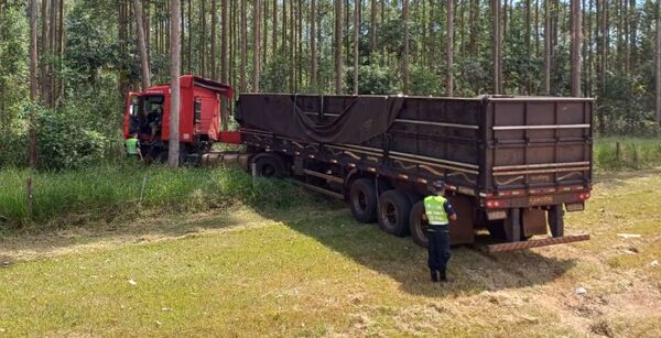ACCIDENTE EN LA RUTA PARAGUARÍ VILLARRICA