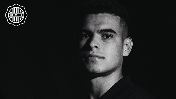 Versus / Olimpia presentó oficialmente a Freddy Noguera