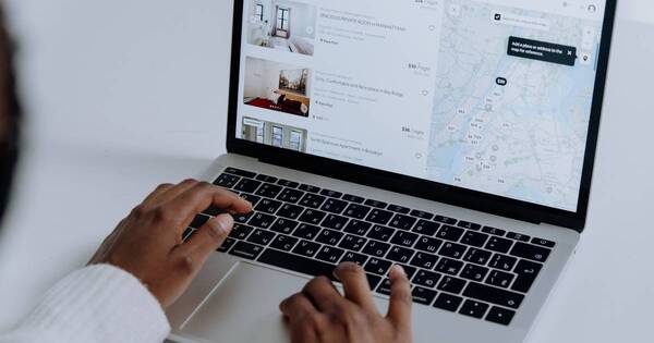 La Nación / Disponen obligatoriedad de inscripción de alojamientos alternativos al Registur