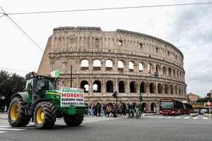 Agricultores de Italia, España y Polonia vuelven a manifestarse contra políticas de la Unión Europea - Megacadena - Diario Digital