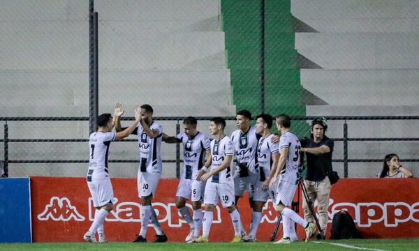 Tacuary le ganó al “Triqui” por 3 a 1 y ya conoció la victoria en el Apertura