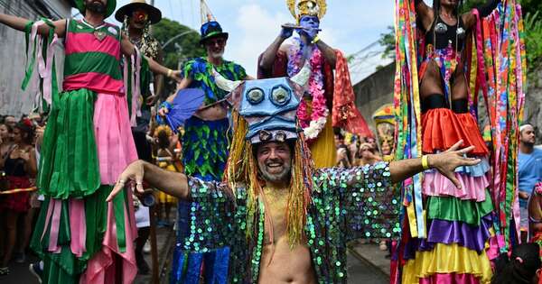 La Nación / “El carnaval está aquí”: arranca la fiesta en Río
