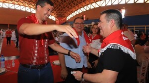 Cartes bajó línea y pide a ministros que abran las puertas