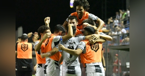 Torneo Apertura: Tacuary se impuso 3-1 sobre Trinidense
