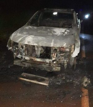 Una camioneta fue destruida por un incendio en la zona de Los Cedrales – Diario TNPRESS