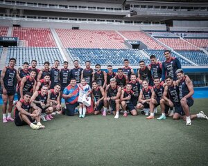 Versus / ¡Final de ensueño! De no poder ingresar al estadio, a compartir con sus ídolos en La Nueva Olla