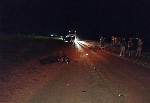Locutor muere en choque frontal de motocicletas - ABC en el Este - ABC Color