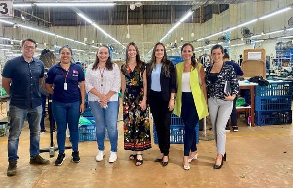 Ministerio de Justicia insta a empresas maquiladoras a apoyar programas de reinserción laboral - .::Agencia IP::.