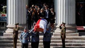 Multitudinaria despedida a un expresidente