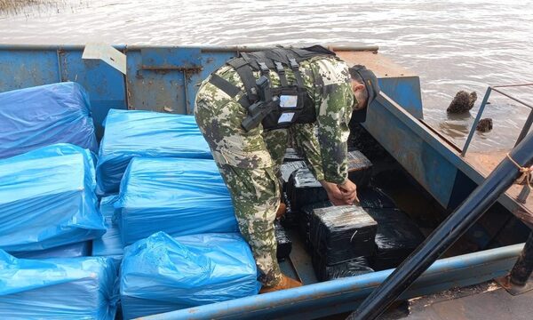 Incautan drogas y cigarrillos de contrabando en Puerto Indio