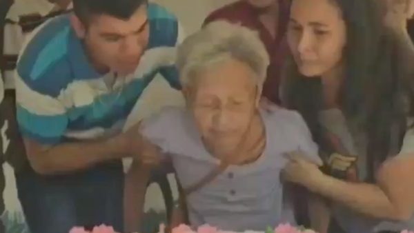 Doña Apolonia cumple 100 años rodeada de su familia