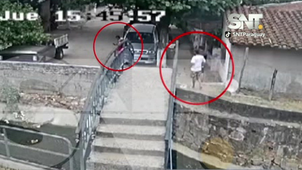 Como aves de rapiña delincuentes asaltan a Moto Bolt en Santa Ana - SNT