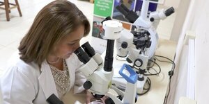 Reconocen papel fundamental de mujeres en comunidad científica