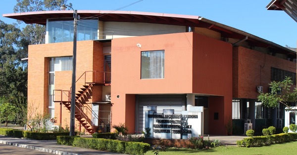 Politécnica de la UNA: 45 años brindando conocimientos - .::Agencia IP::.