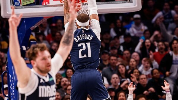 Los Mavericks, con nuevos fichajes, barren a los Thunder