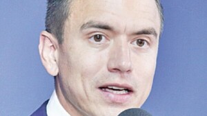 Noboa convoca consulta sobre temas claves