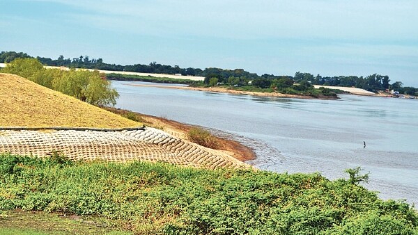 Pilar: Bajante del río Paraguay pone en alerta la navegación