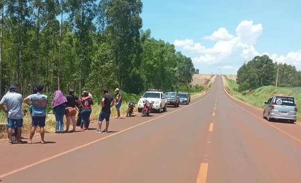 Acompañante de motociclista muere tras caída - ABC en el Este - ABC Color