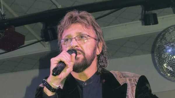 Música, teatro y stand up para celebrar el Día de los Enamorados