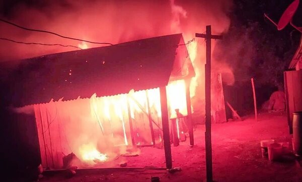 Itapúa: hombre muere calcinado tras incendio en su vivienda - Radio Imperio 106.7 FM