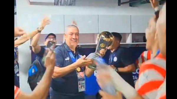 El emocionante festejo en el vestuario