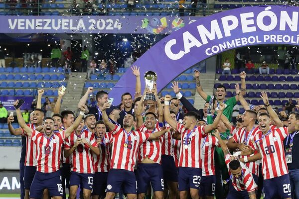 Presidente Peña celebró conquista de la Albirroja - .::Agencia IP::.