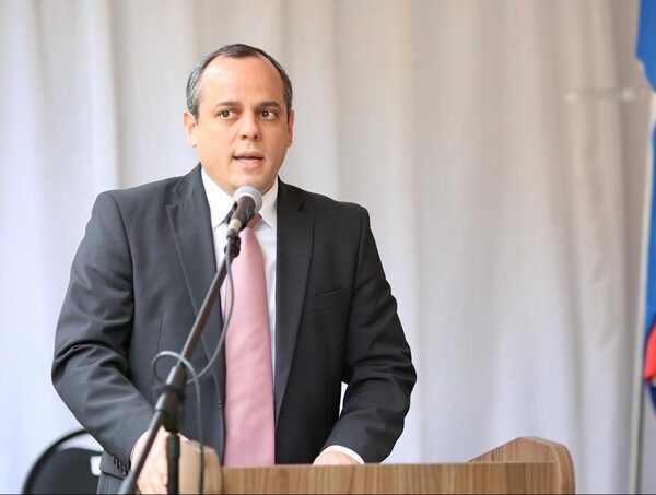 Contralor: "El pago de bonificación a un comisionado es correcto, porque así lo dice la ley" · Radio Monumental 1080 AM