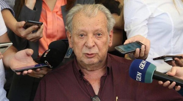 Calé: “No hay plan para modificar la Constitución y establecer la reelección” - ADN Digital
