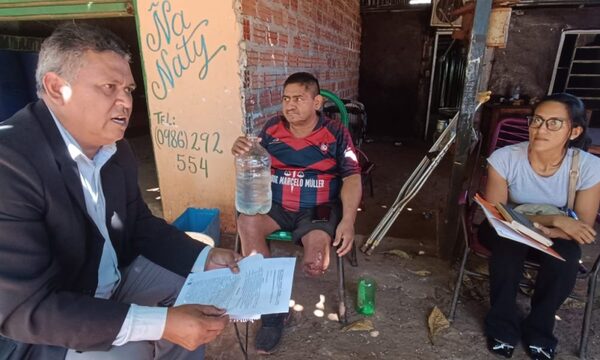 Su mujer lo dejó por otro y ahora quiere sacarlo de la casa