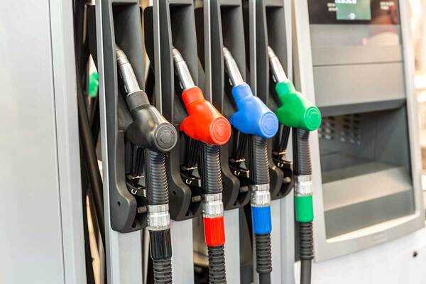Am茅rica, desde la dependencia a los combustibles a la alta carga fiscal por los subsidios - Revista PLUS