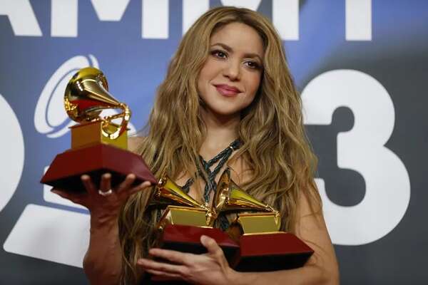 Shakira lanzará nuevo álbum - Música - ABC Color