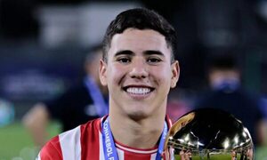 Wolverhampton felicitó a Enso González tras ser campeón con la Albirroja