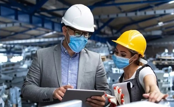 Experta asegura que la seguridad en el trabajo más que un gasto "es una inversión" - Portal Digital Cáritas Universidad Católica